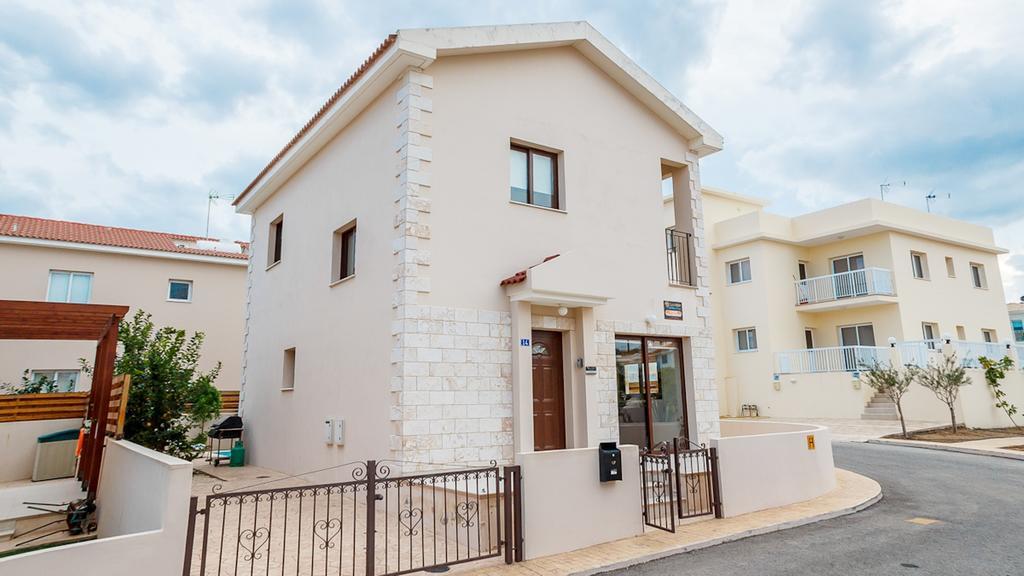 Protaras Holiday Villa 007 Rum bild